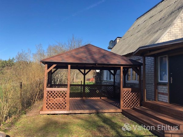 Беседка на Чудском озере